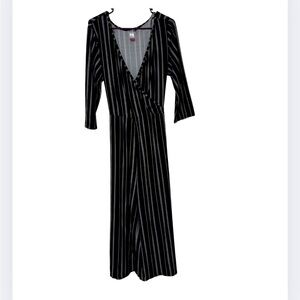 🔥5 for $25🔥 No Boundaries Plus Size Black & White Vertical Striped Jumpsuit